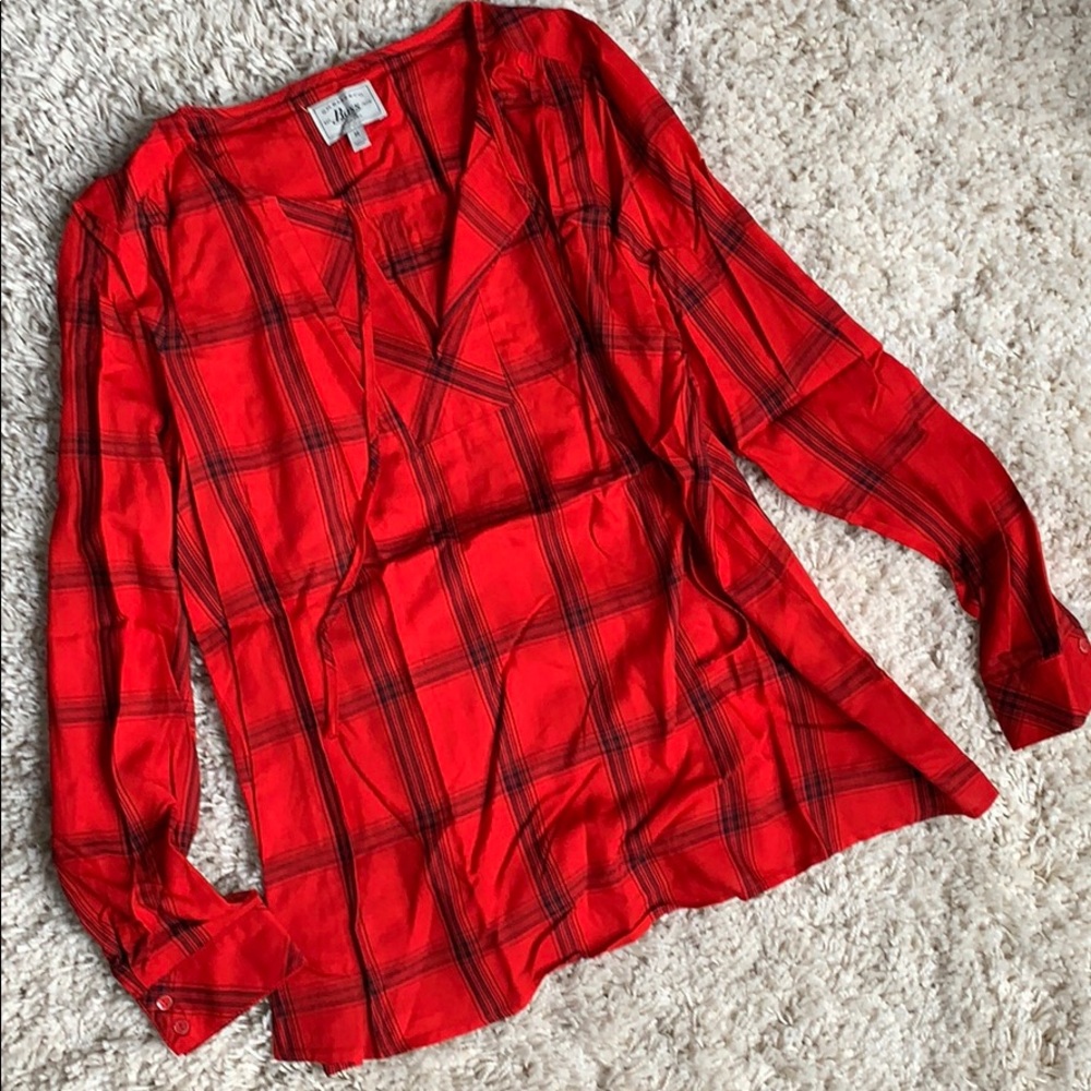 Plaid long sleeve blouse
